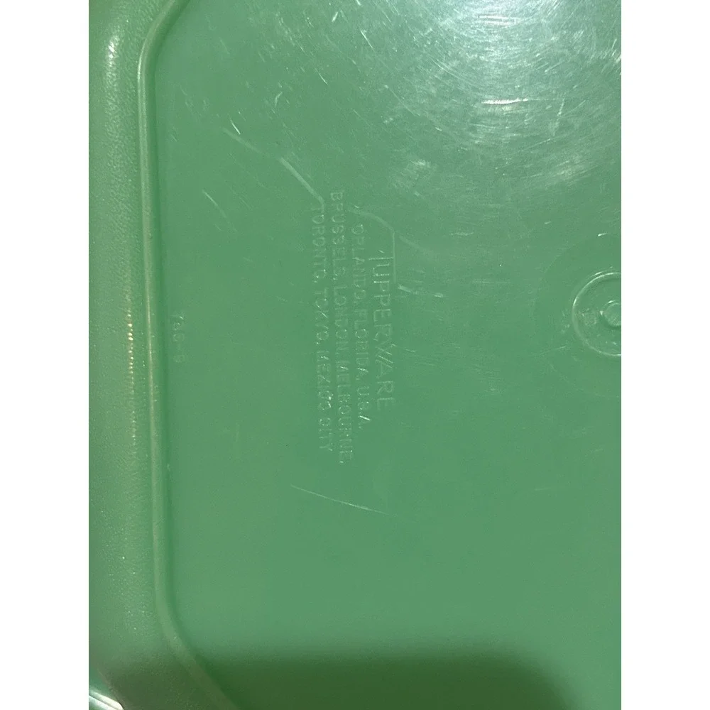 Tupperware Bowl 786-4 Lid 230-19 Jadeite Green Cover Seal 9‎ Inch